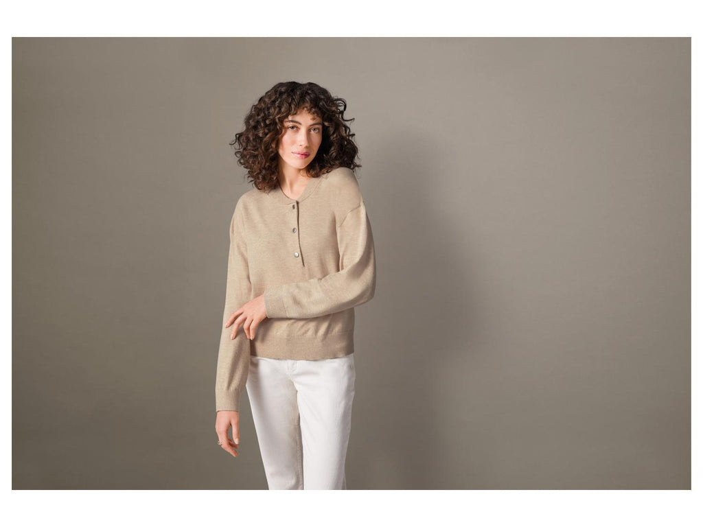 Pull ou sweat à capuche en maille fine femme