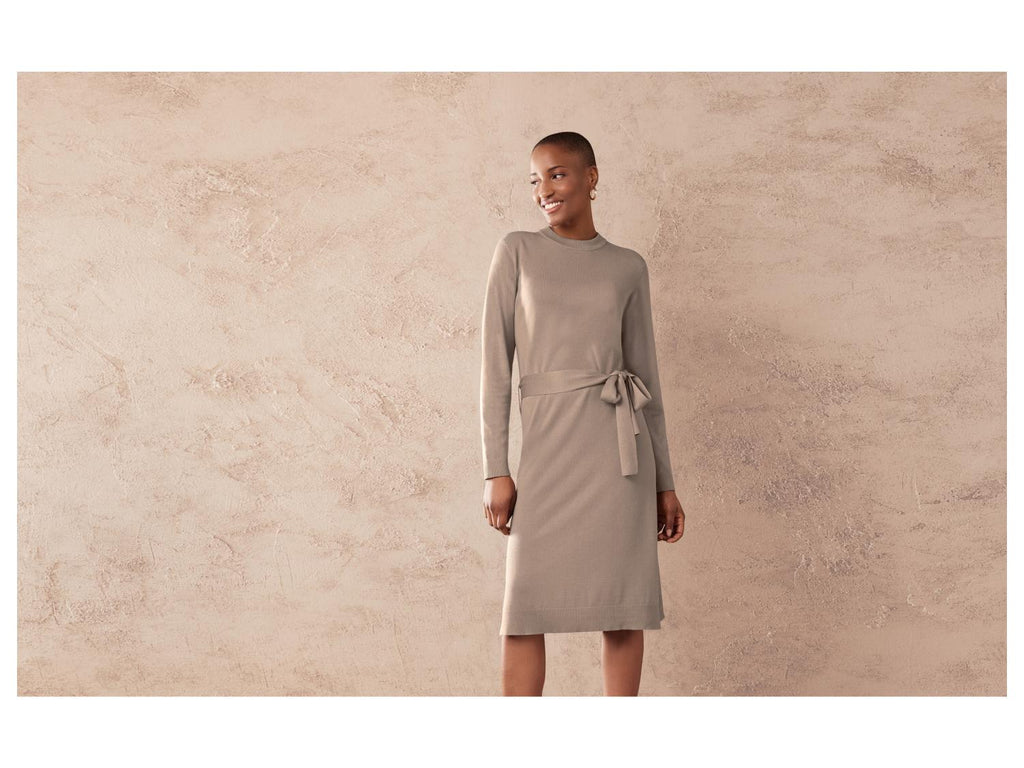 Robe pull femme, avec fentes latérales