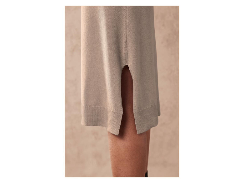 Robe pull femme, avec fentes latérales