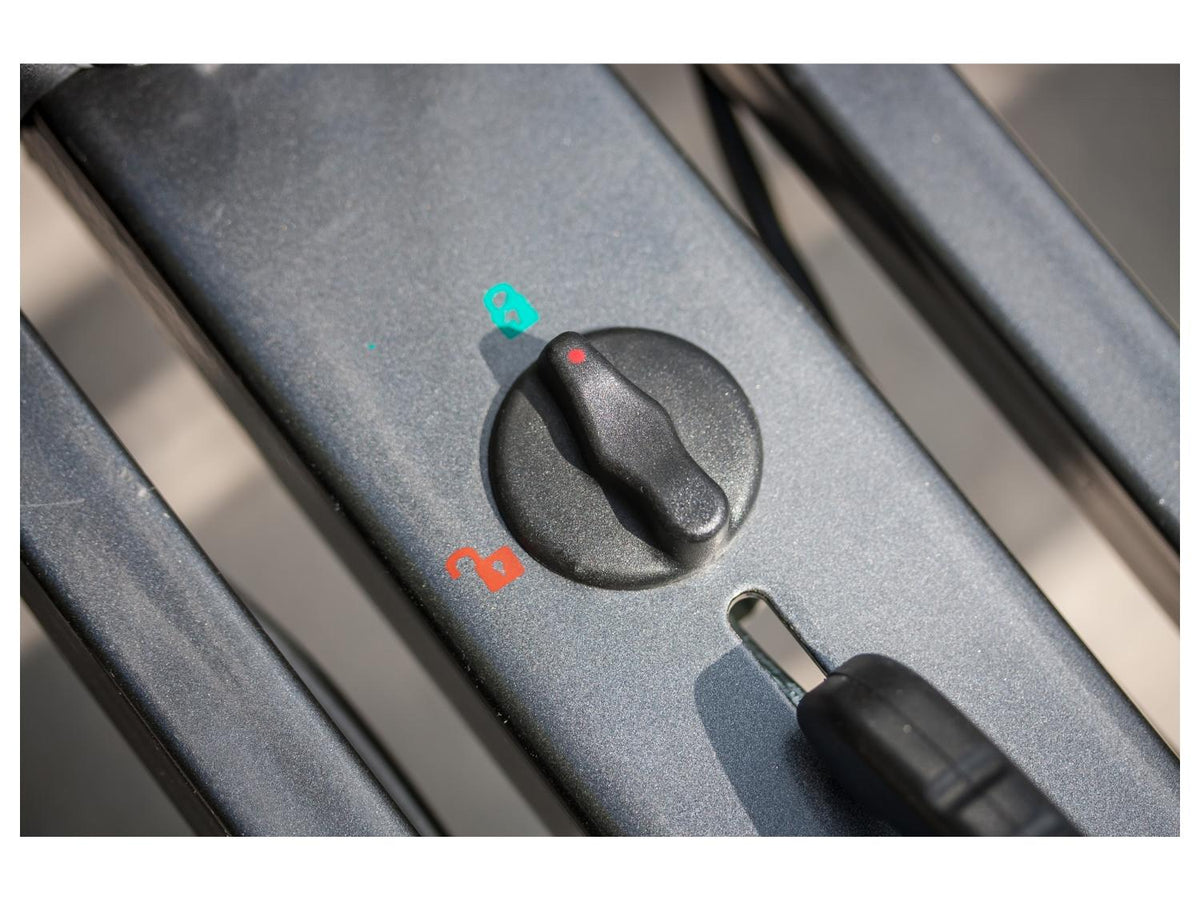 Porte-vélos sur attelage « POKER-F Basic », avec système de fermeture rapide