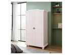 Armoire en bois massif