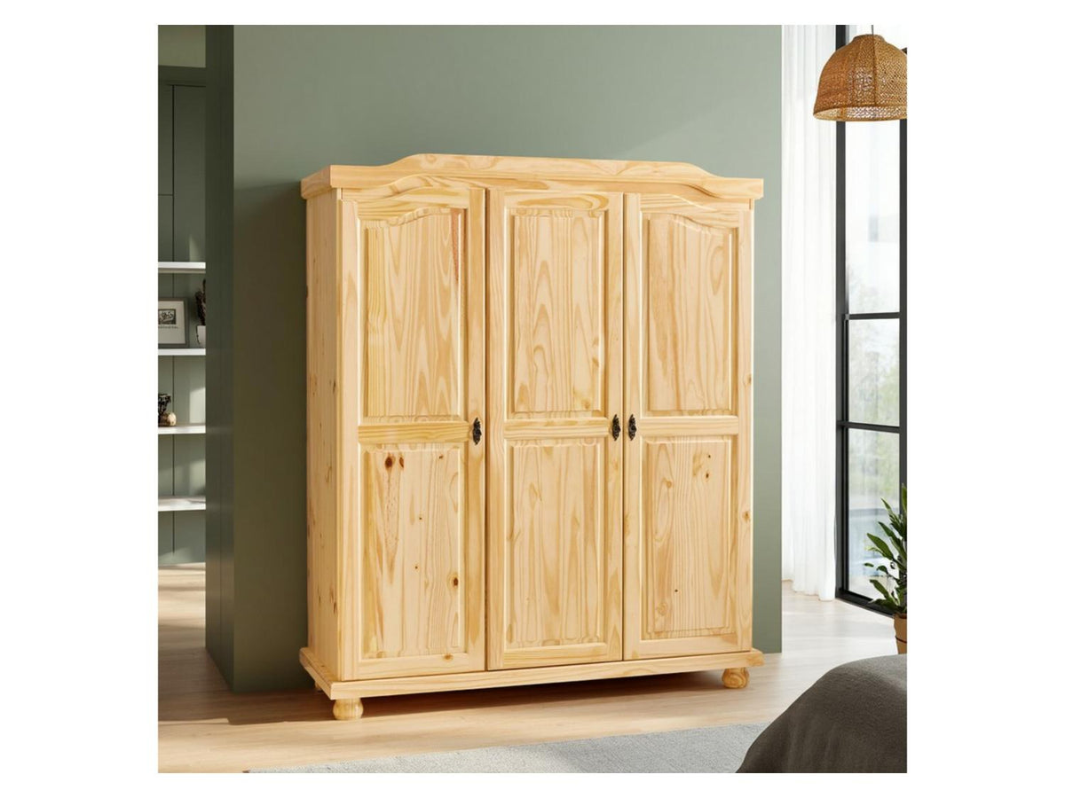 Armoire en bois massif