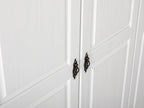 Armoire en bois massif