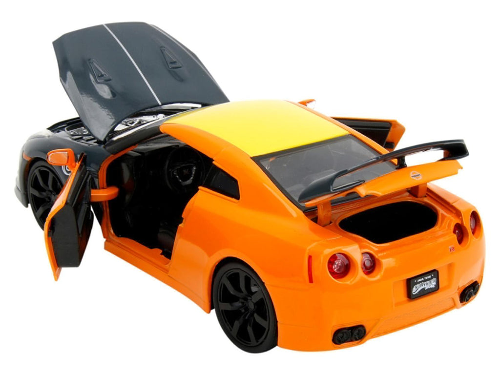 Voiture et figurine Naruto