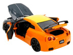 Voiture et figurine Naruto