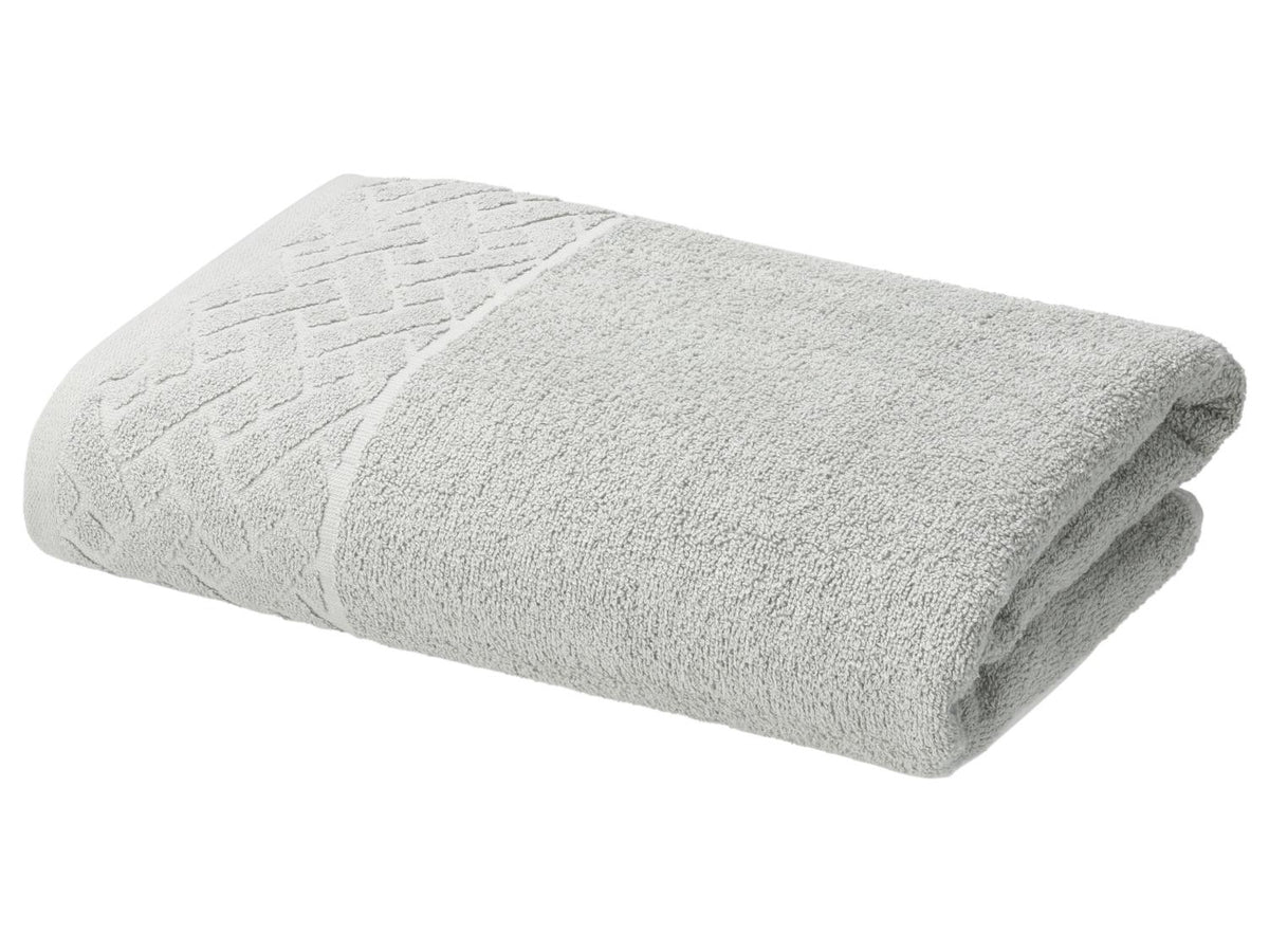 Serviette de douche ou drap de bain en éponge