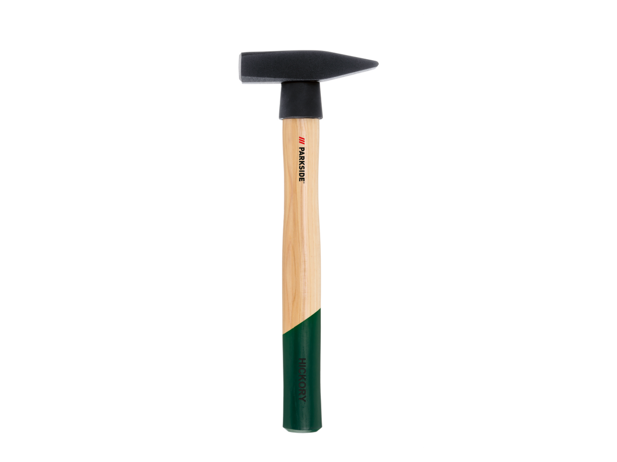 Marteau, avec manche en bois
